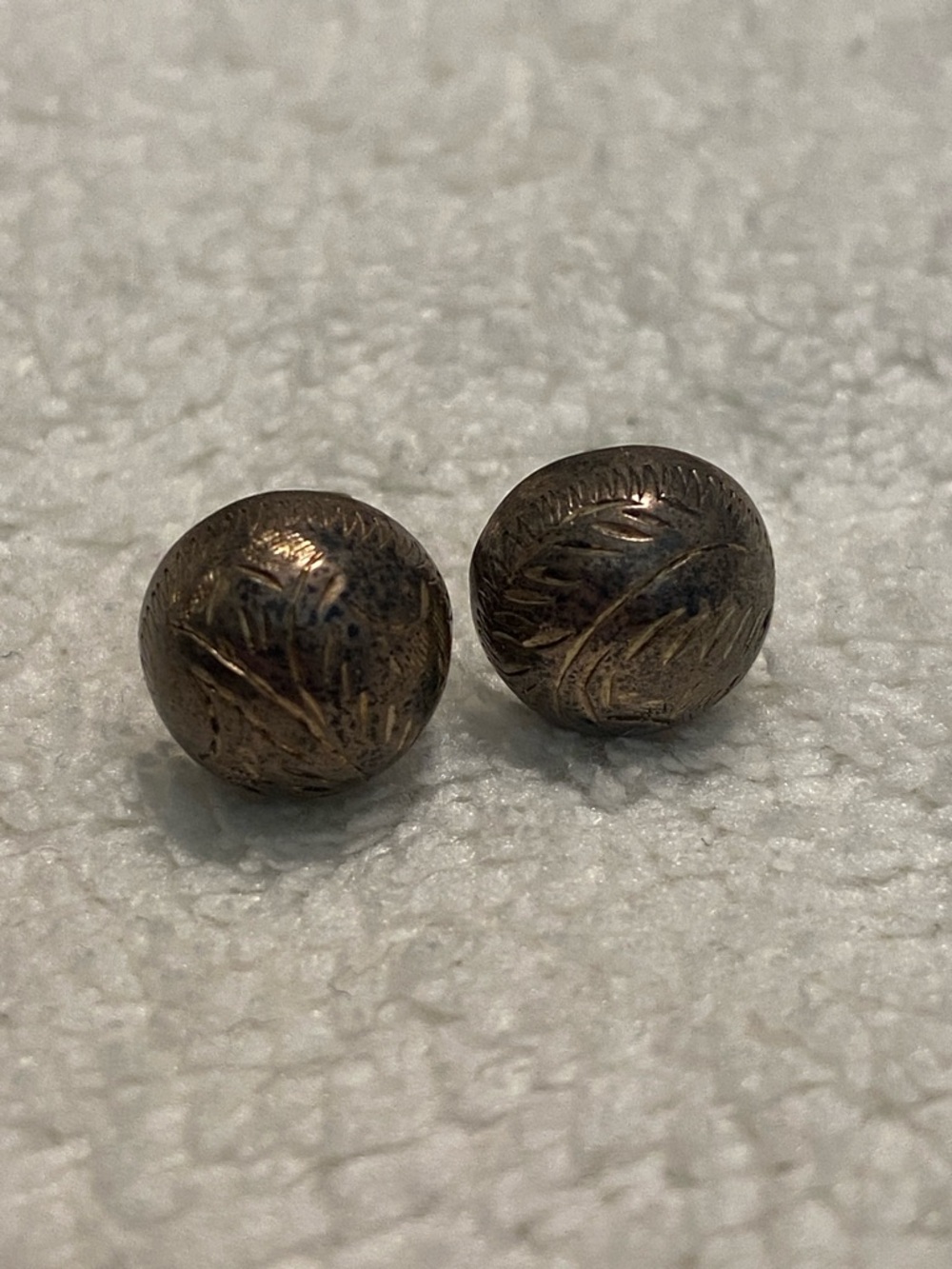 Vintage Sterling Silver 925 Engraved Round Metal Button Pair Earrings